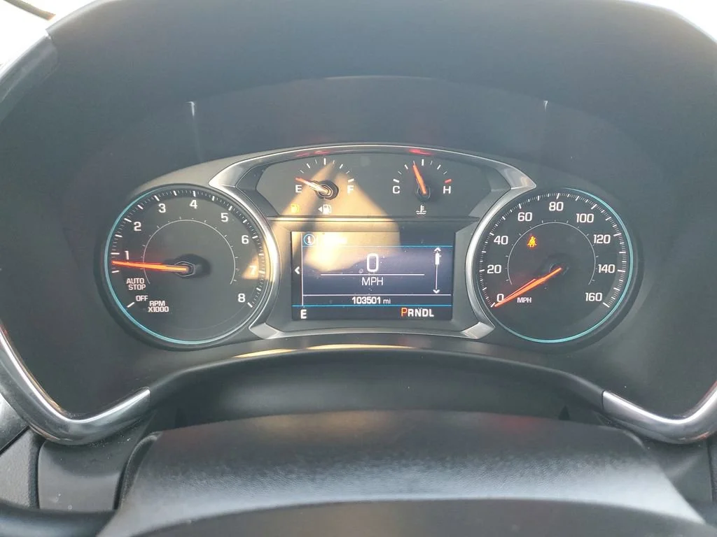 Used 2019 IRIDESCENT PEARL TRICOAT Chevrolet LT image 21