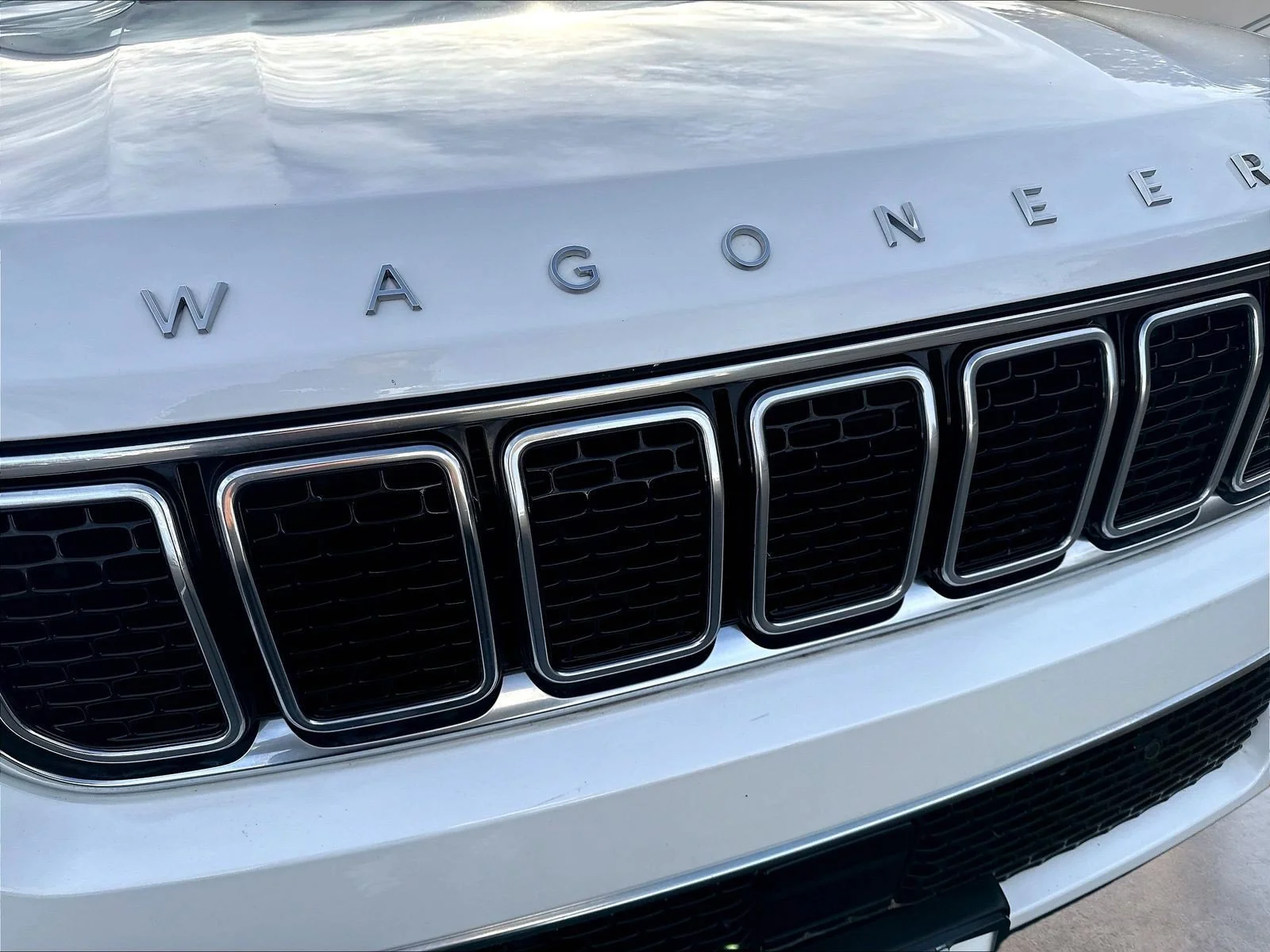 Used 2023 Bright White Clearcoat Jeep Base image 36