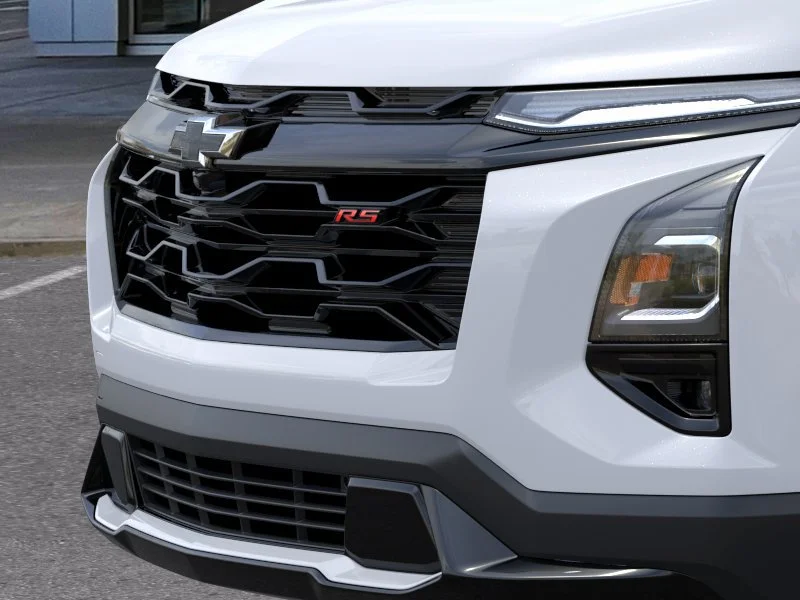 New 2027 Polar White Tricoat Chevrolet AWD RS image 14