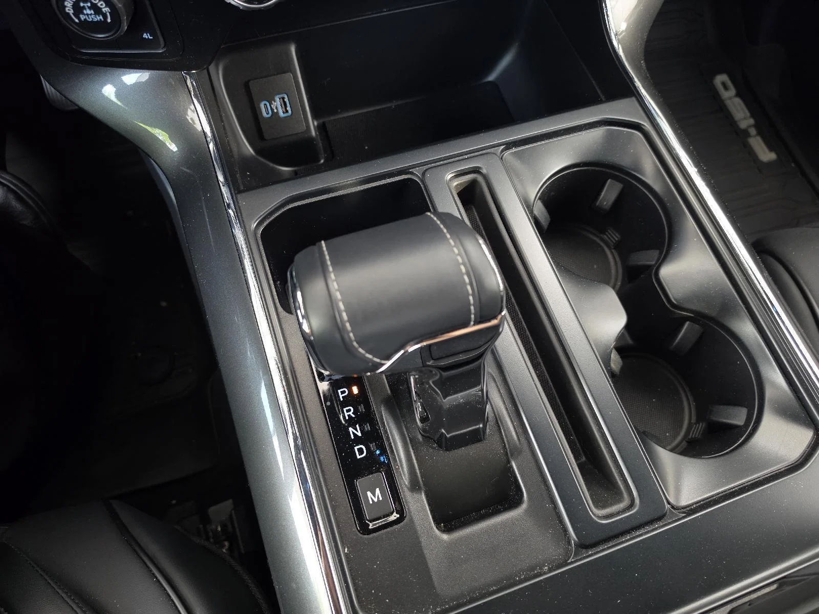 Used 2023 Oxford White Ford XLT image 38