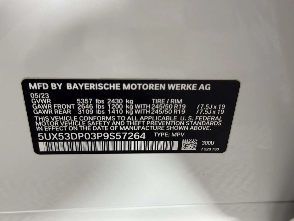 Used 2023 White BMW xDrive30i image 16