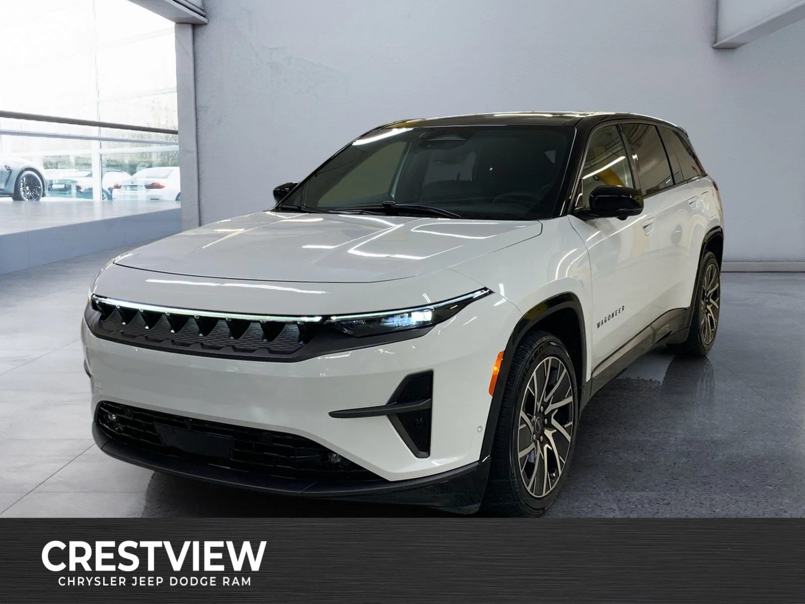Used 2025 Bright White Jeep Limited image 1