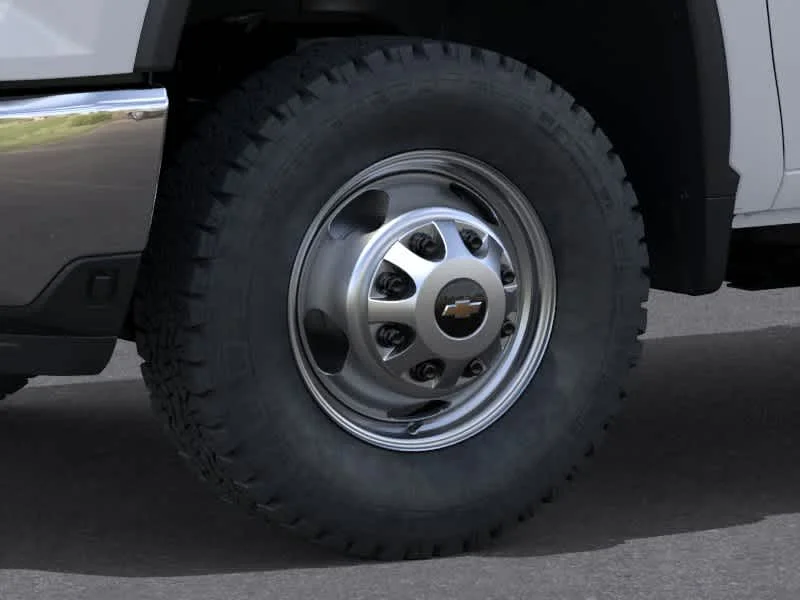 New 2026 Summit White Chevrolet Work Truck image 32