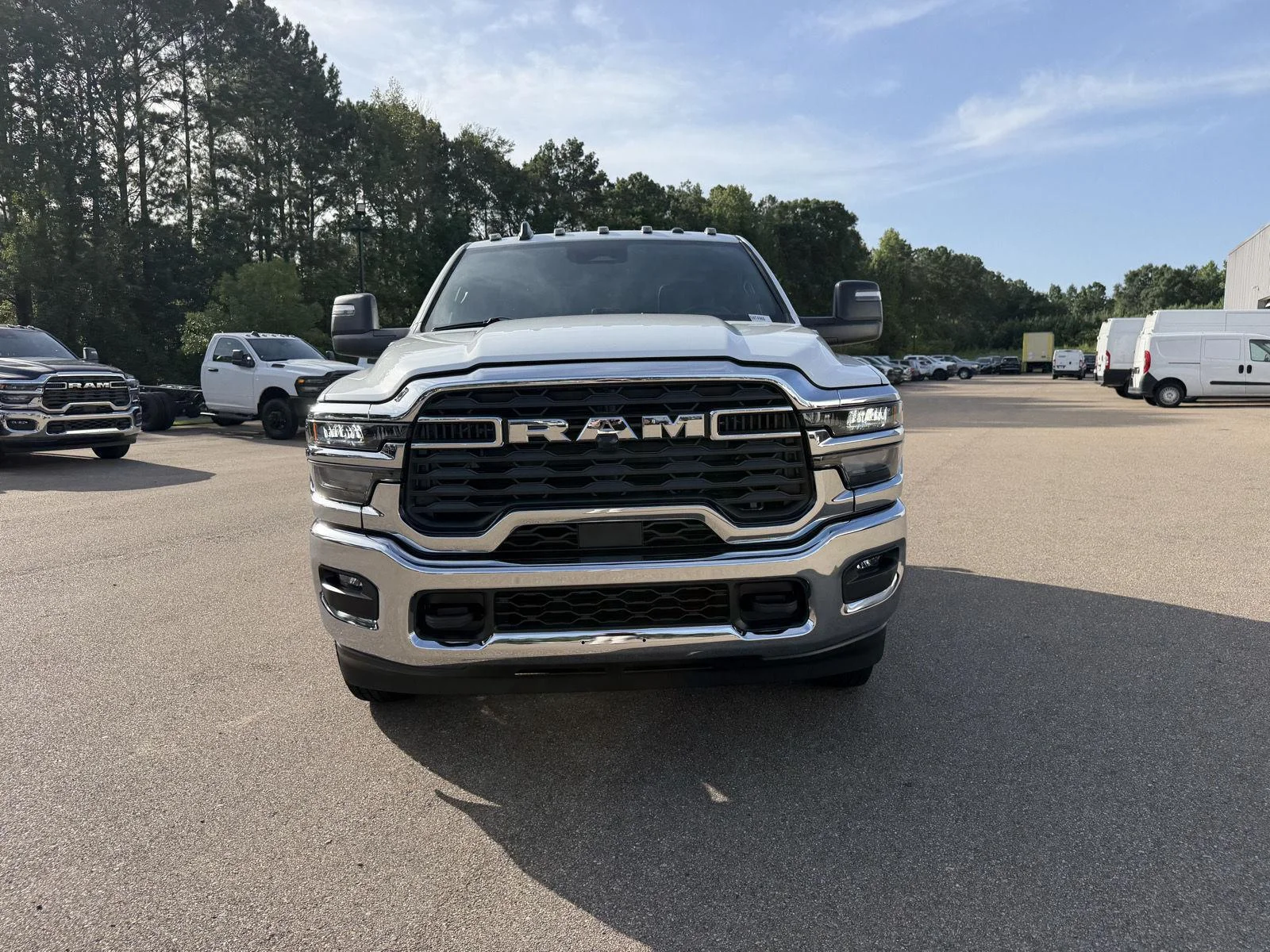 New 2026 Bright White Clear-Coat Exterior Paint RAM Tradesman image 2