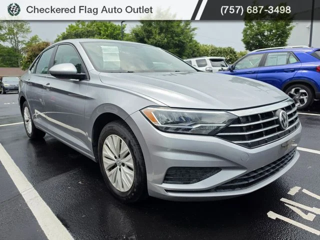 Used 2020 Pyrite Silver Metallic Volkswagen  image 3