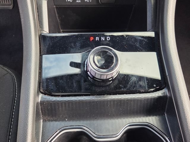 Used 2025 White Jeep Laredo image 18