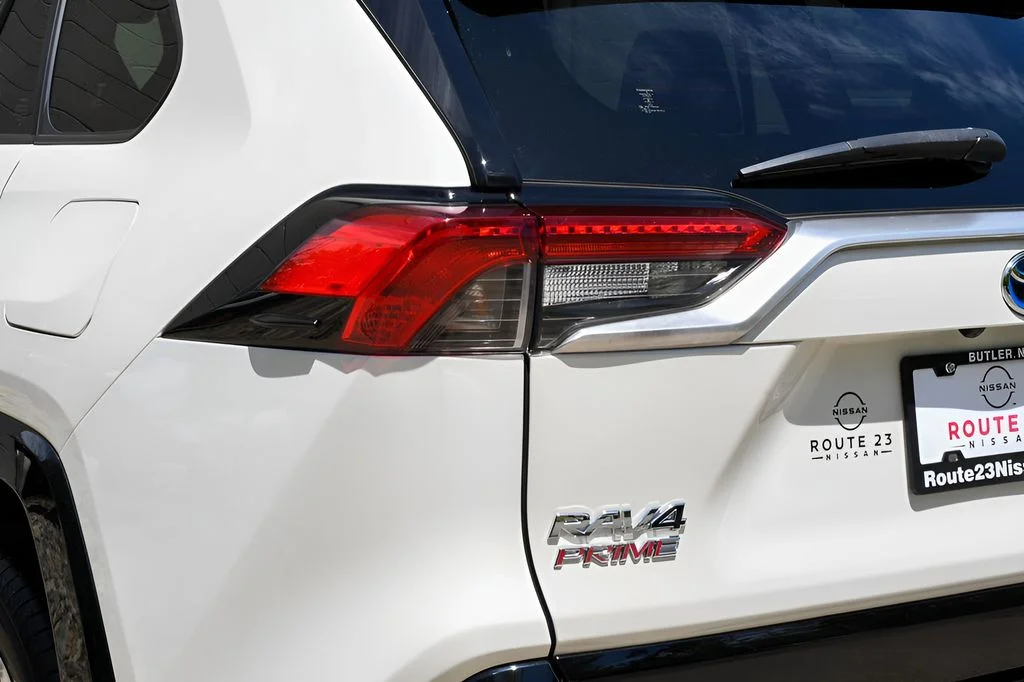 2021 Toyota RAV4 XSE - Photo 15