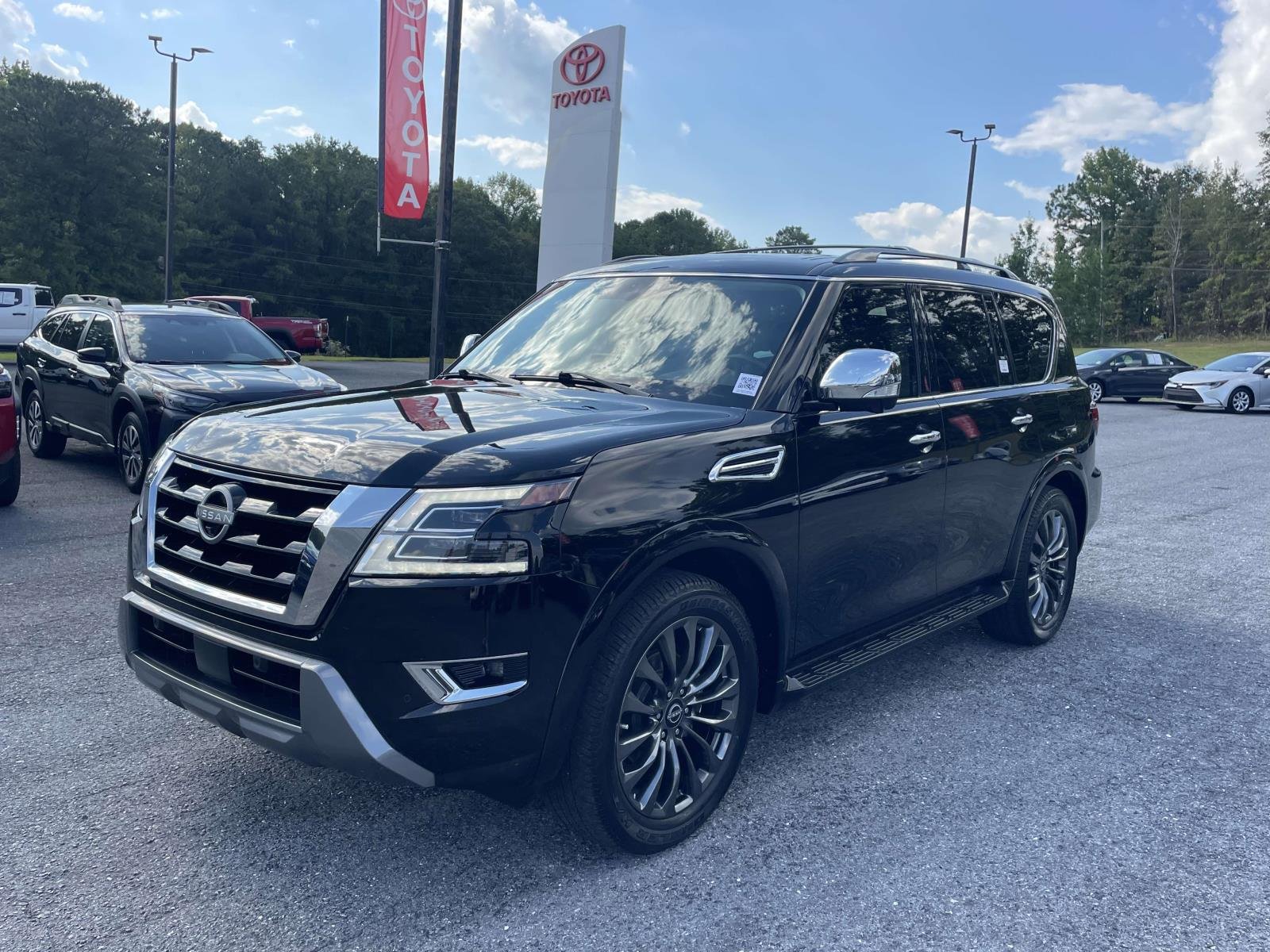 2023 Nissan Armada Platinum - Photo 5