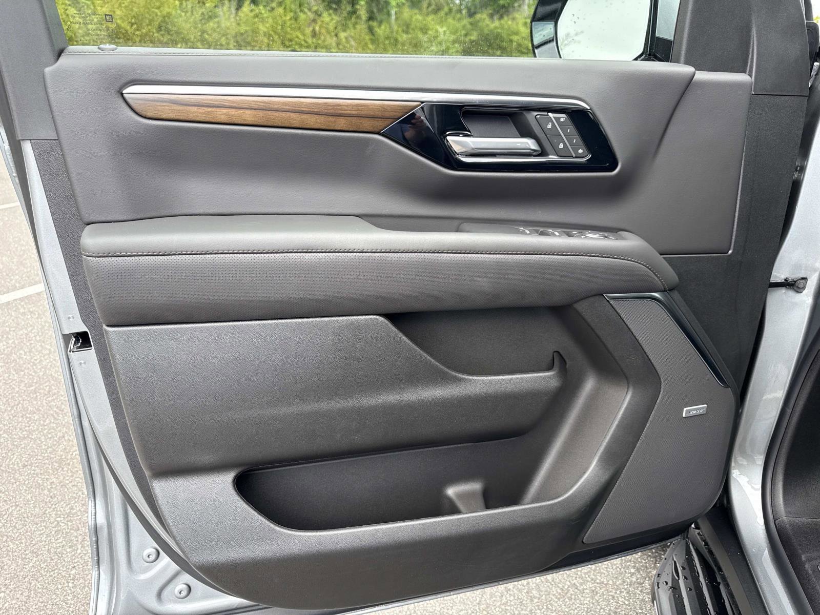 New 2026 Sterling Gray Metallic Chevrolet High Country image 18