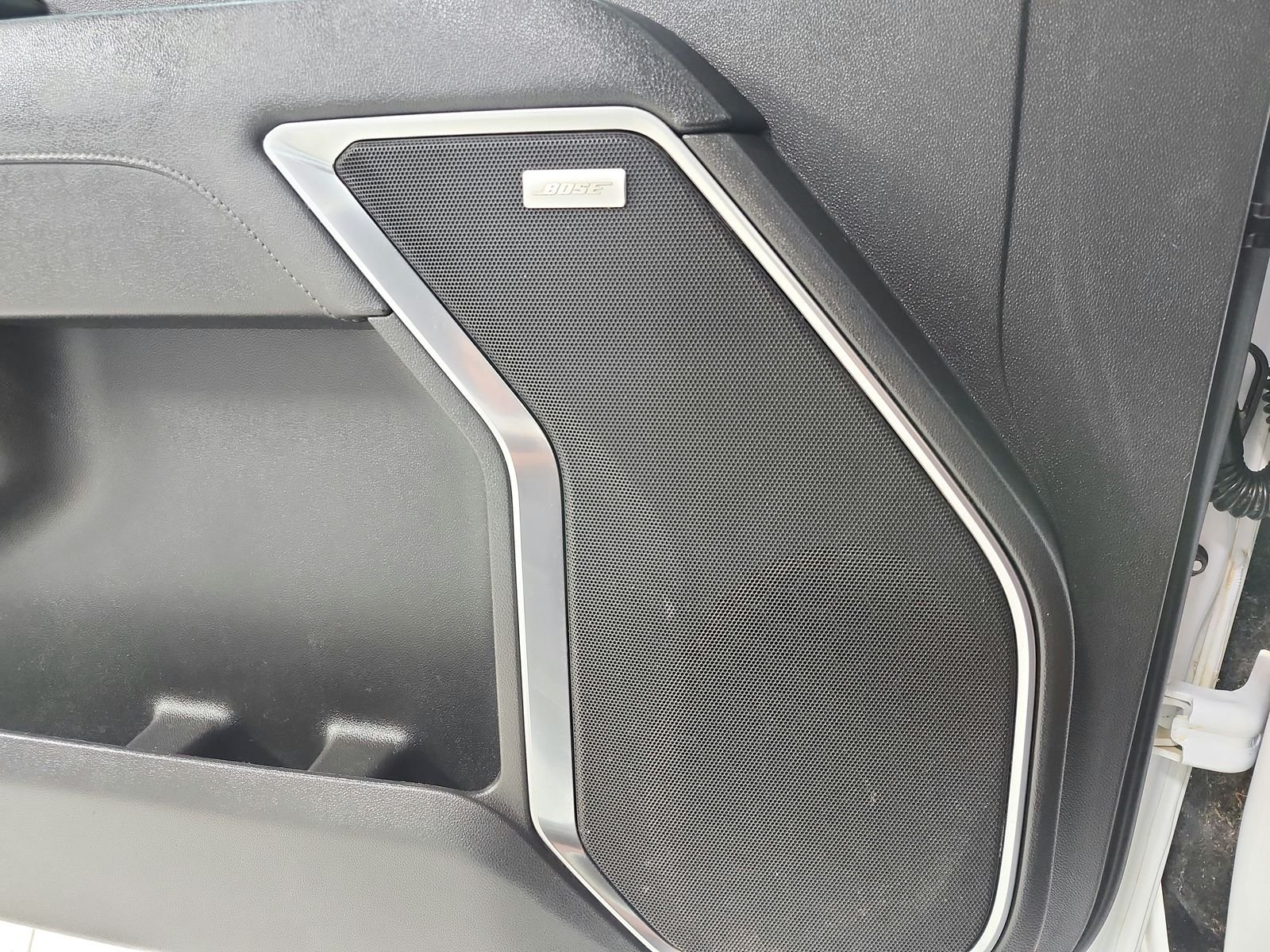 Used 2023 Summit White Chevrolet RST image 34