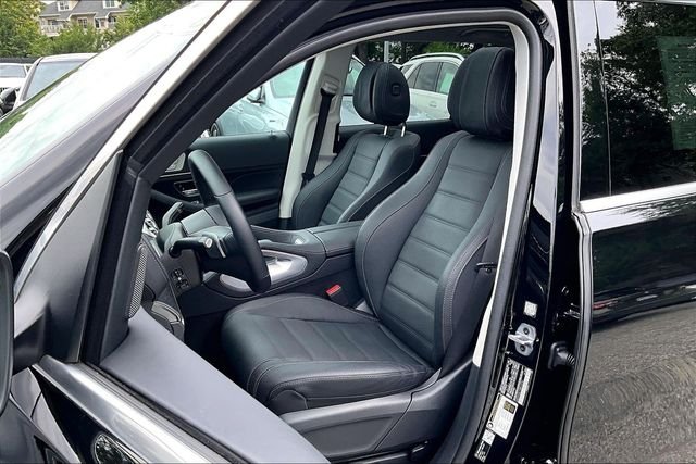 Used 2026 Black Mercedes-Benz GLS 450 image 6