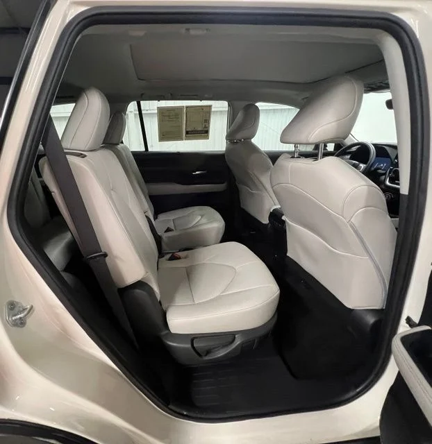 Used 2024 White Toyota XLE image 20
