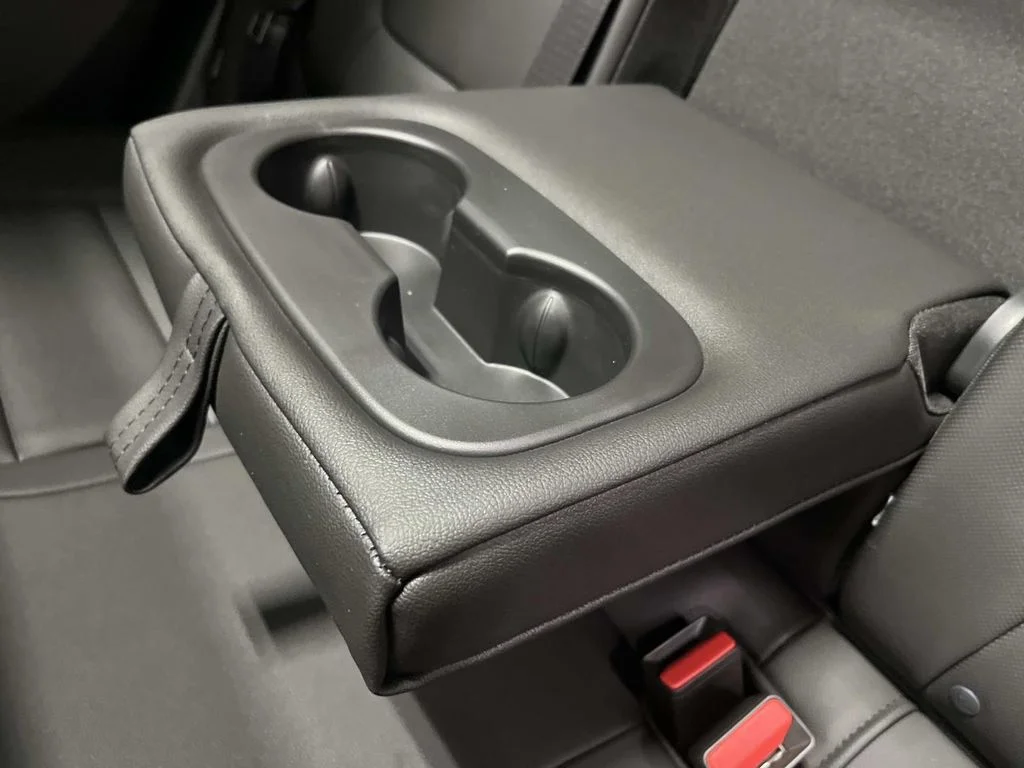 New 2026 Mosaic Black Metallic Chevrolet ACTIV image 18