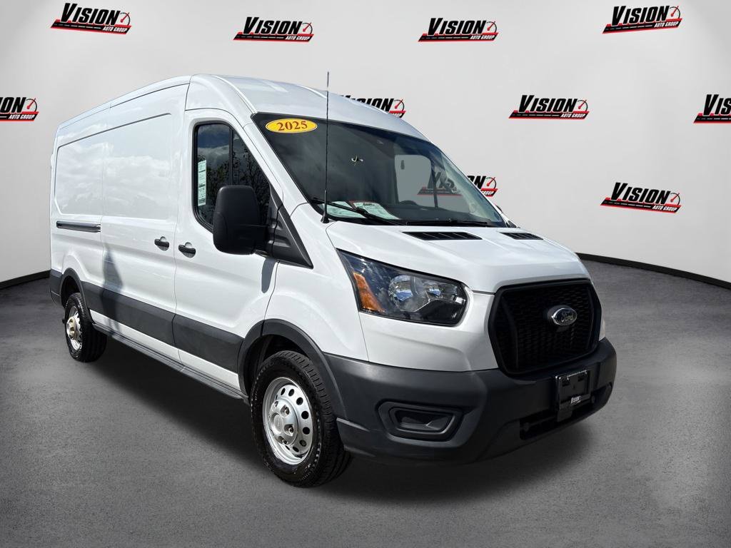 Used 2025 White Ford Base image 3