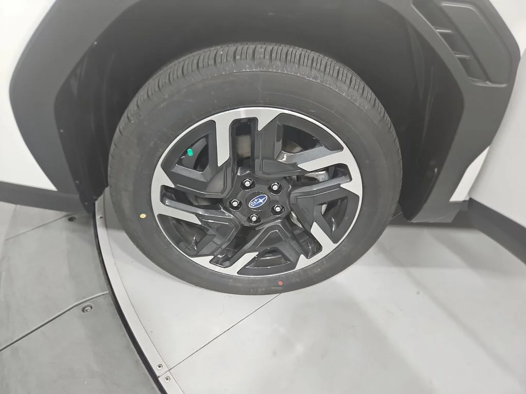 New 2026 CRYSTAL WHITE PEARL Subaru Premium Hybrid image 27
