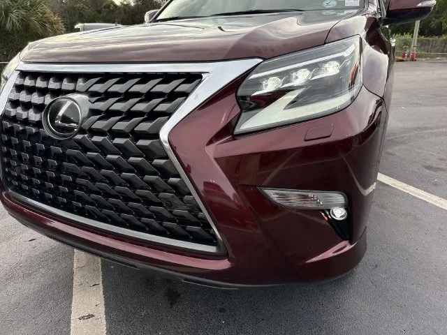 Used 2022  Lexus 460 image 10