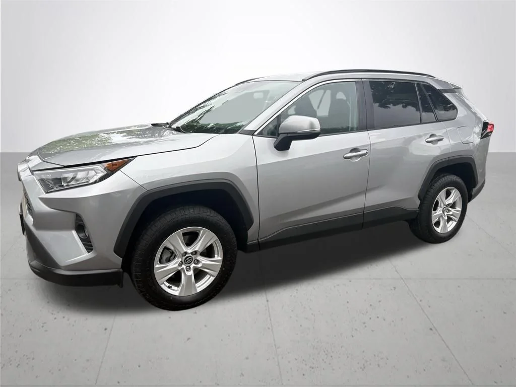 Used 2021 Silver Toyota XLE image 2