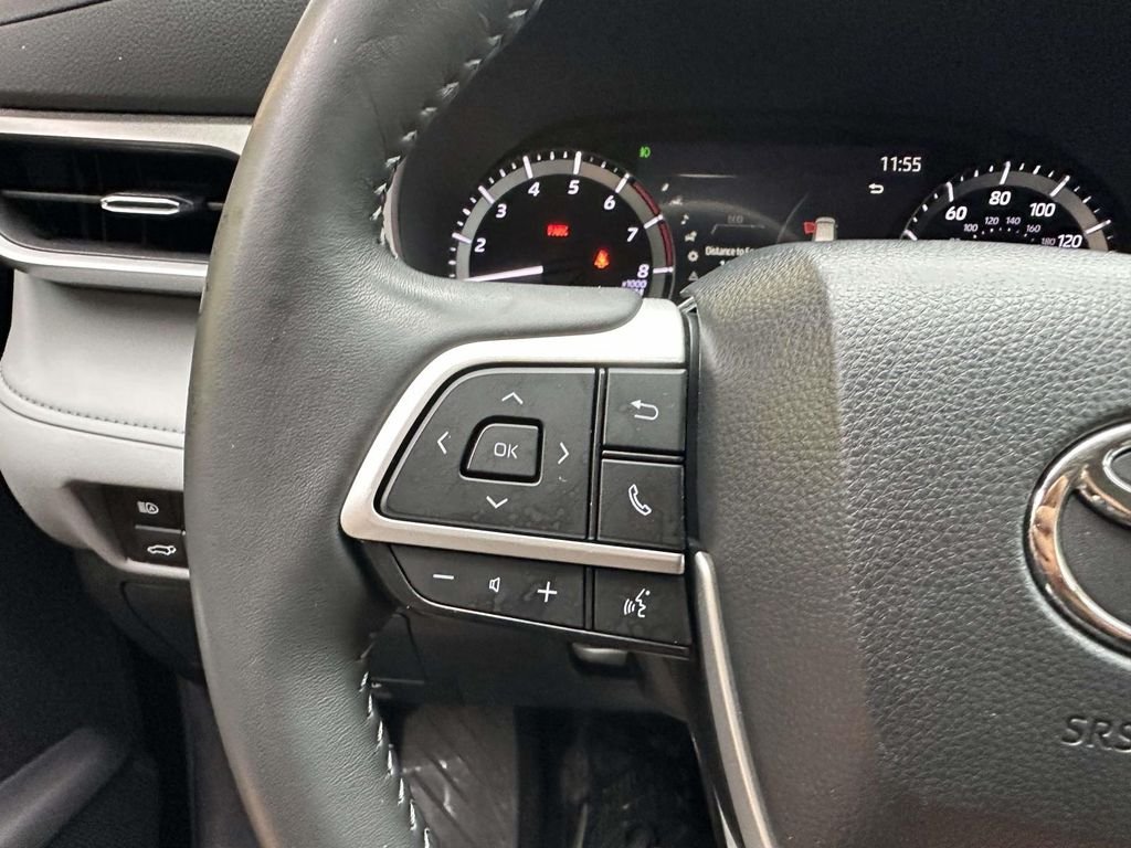Used 2024  Toyota XLE image 34
