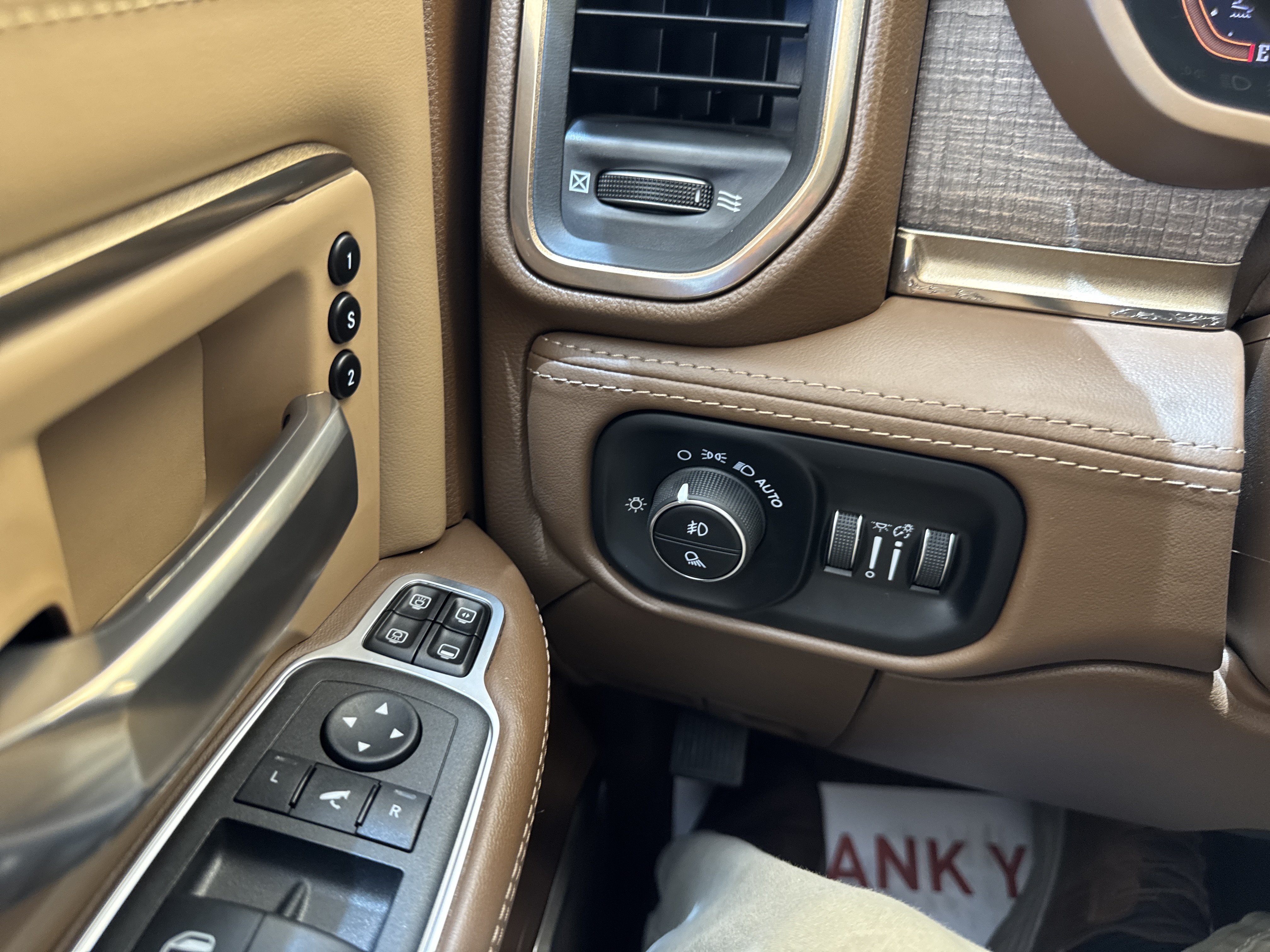Used 2024 White RAM Longhorn image 42