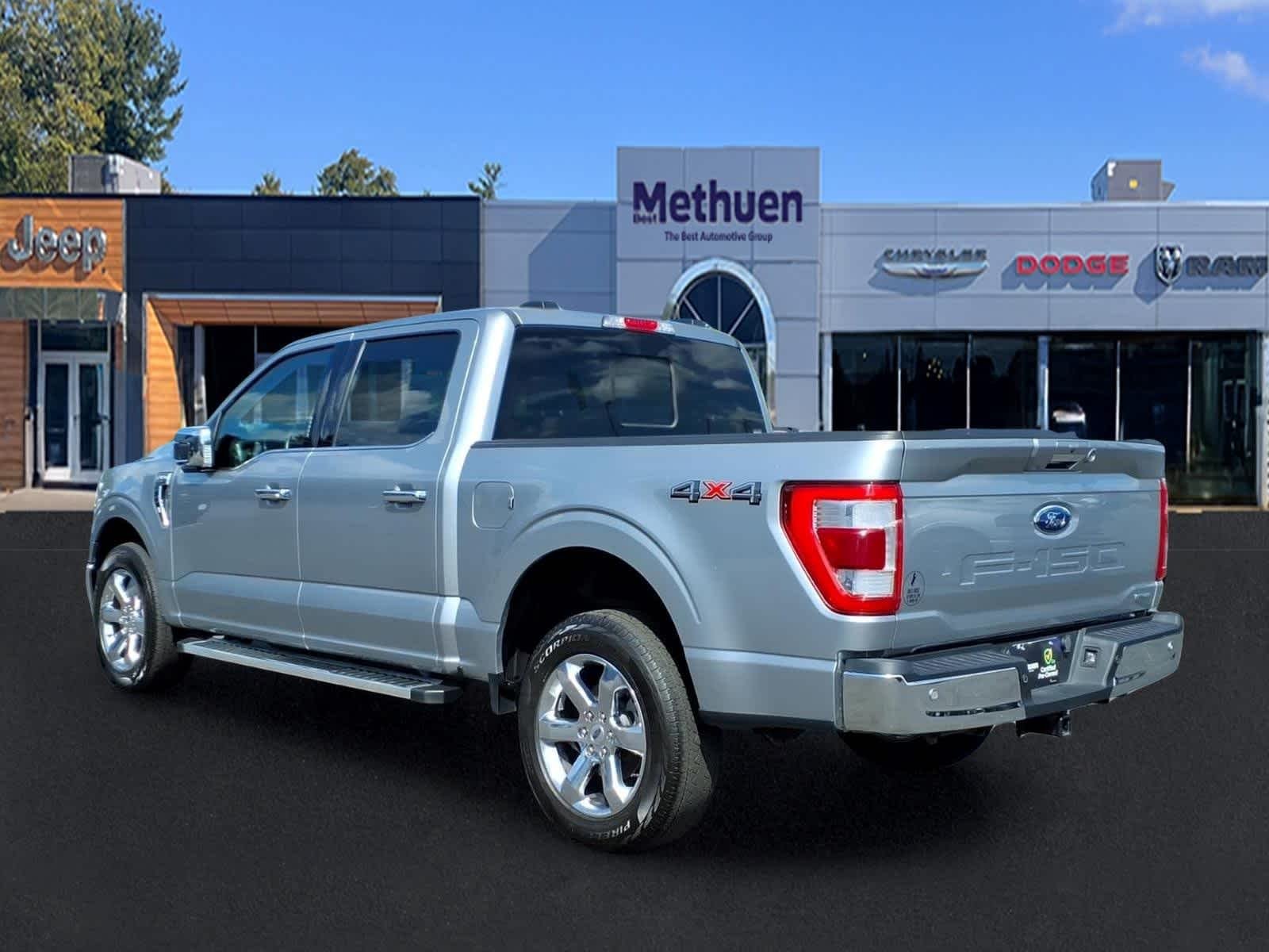 Used 2023 Iconic Silver Ford LARIAT image 7