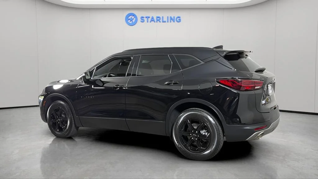 Used 2023 Black Chevrolet 3LT image 5