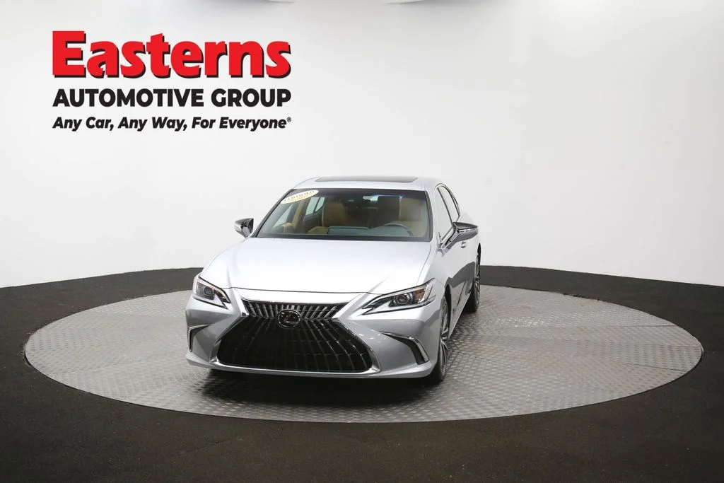Used 2022 Silver Lexus 350 image 49