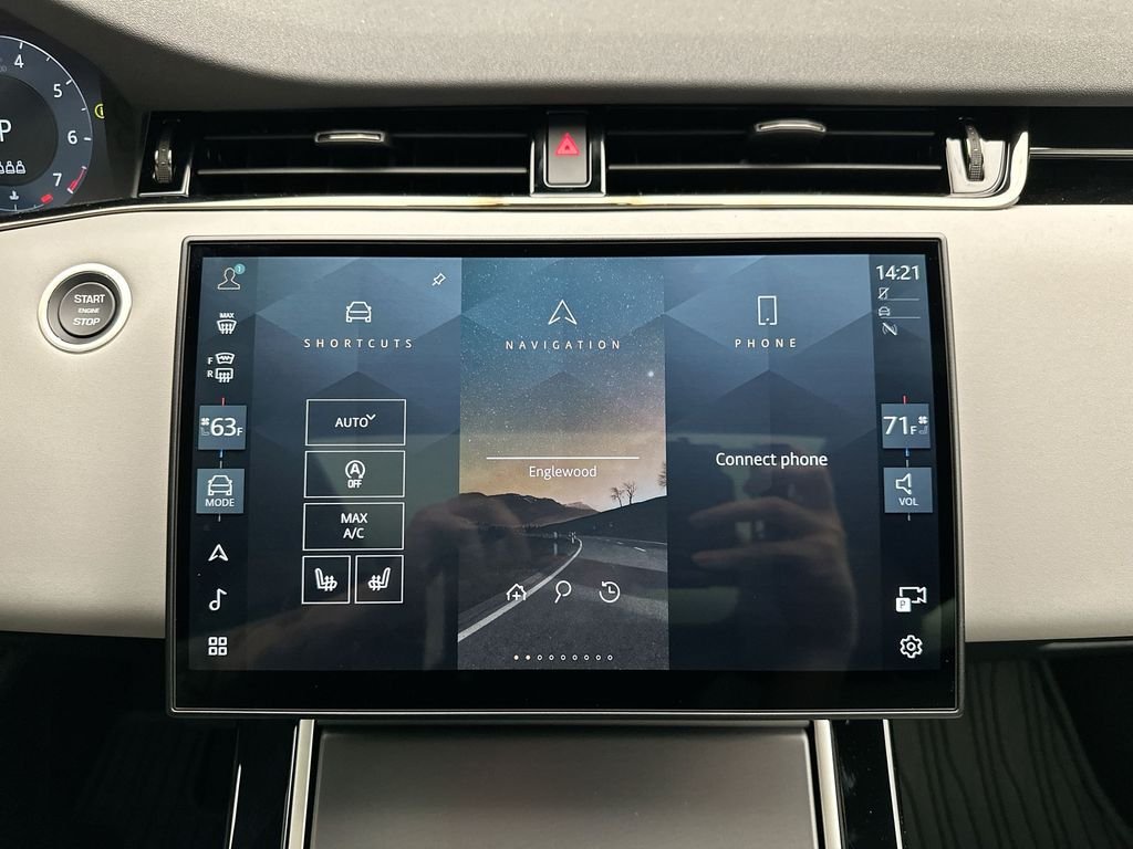 New 2026 Arroios Grey Metallic Land Rover S image 13
