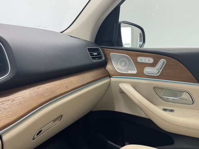Used 2022 Gray Mercedes-Benz GLE 350 image 40