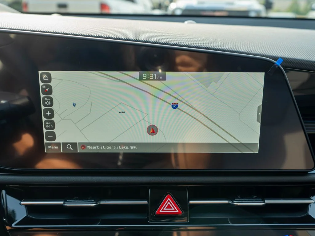 New 2026 Snow White Pearl Kia WIND image 22