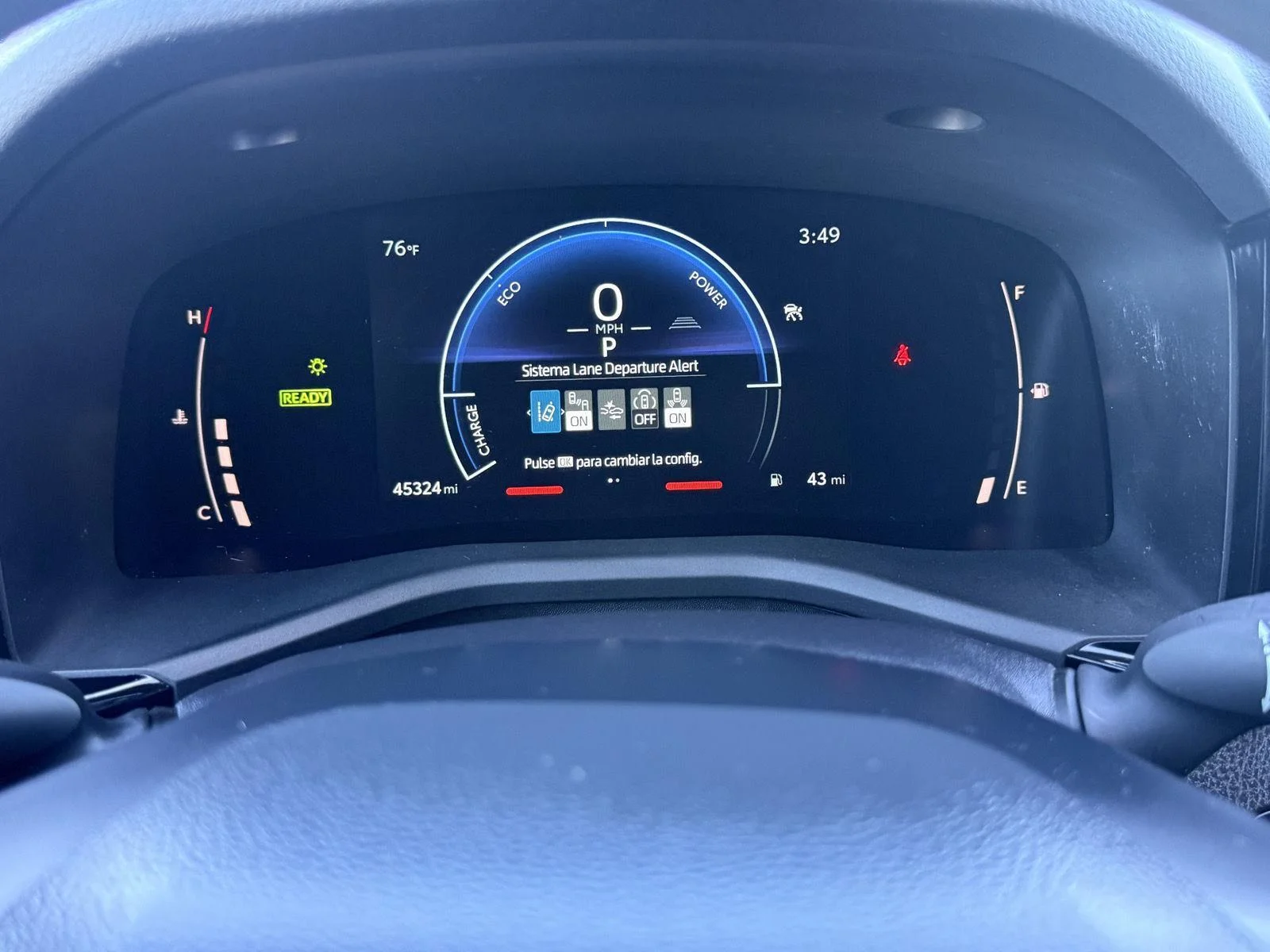 Used 2025 Underground Toyota LE image 20