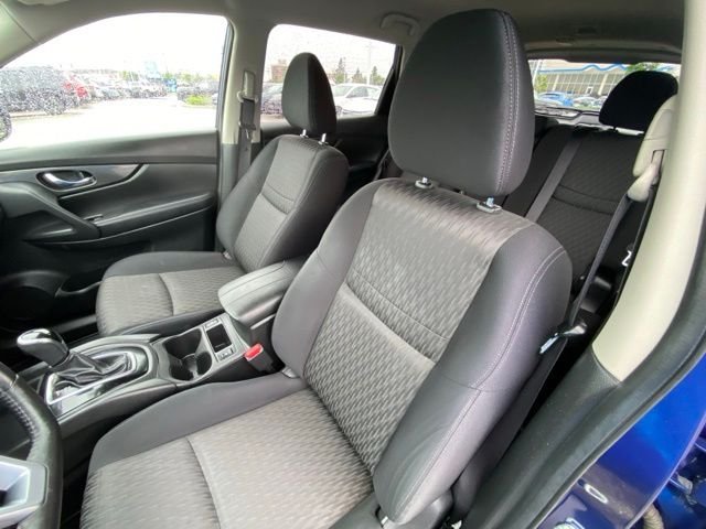 Used 2017 Blue Nissan SV image 12