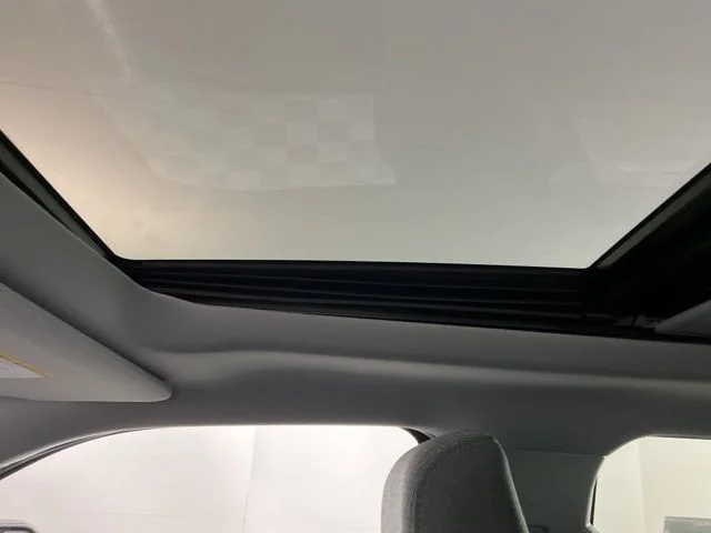 New 2026 Oxford White Ford XLT image 25