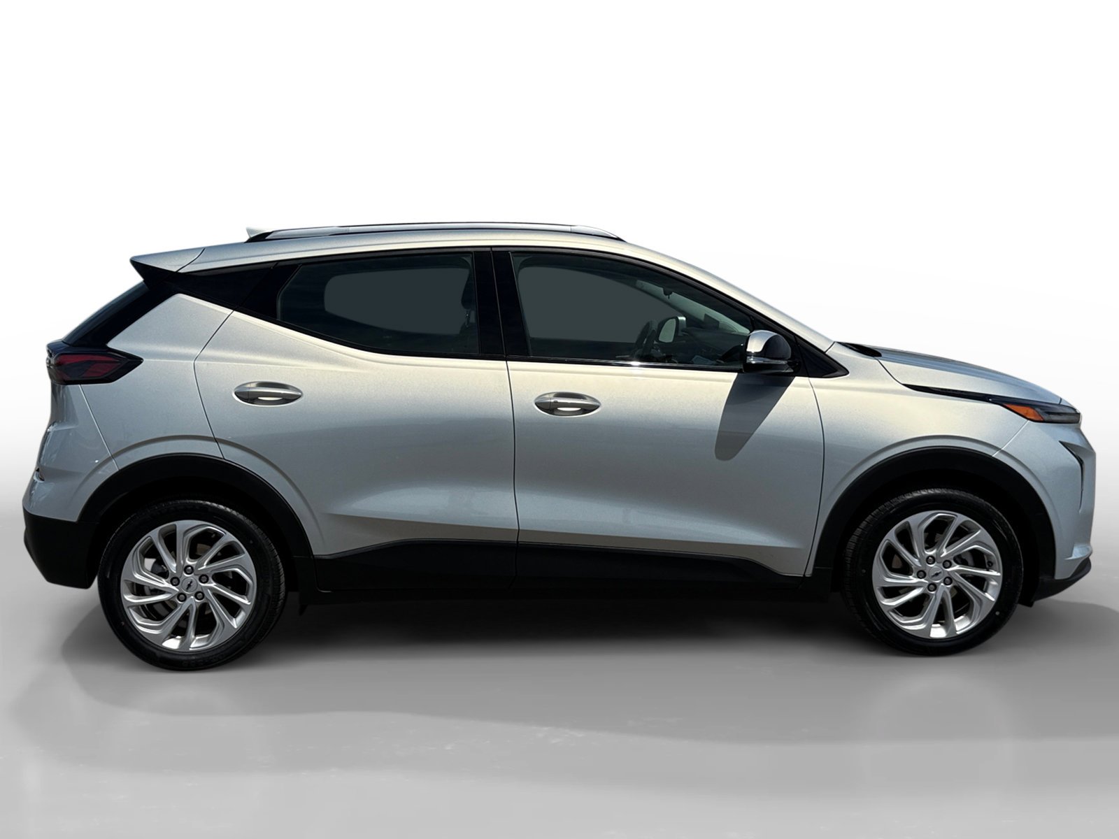Used 2023 Silver Chevrolet LT image 6
