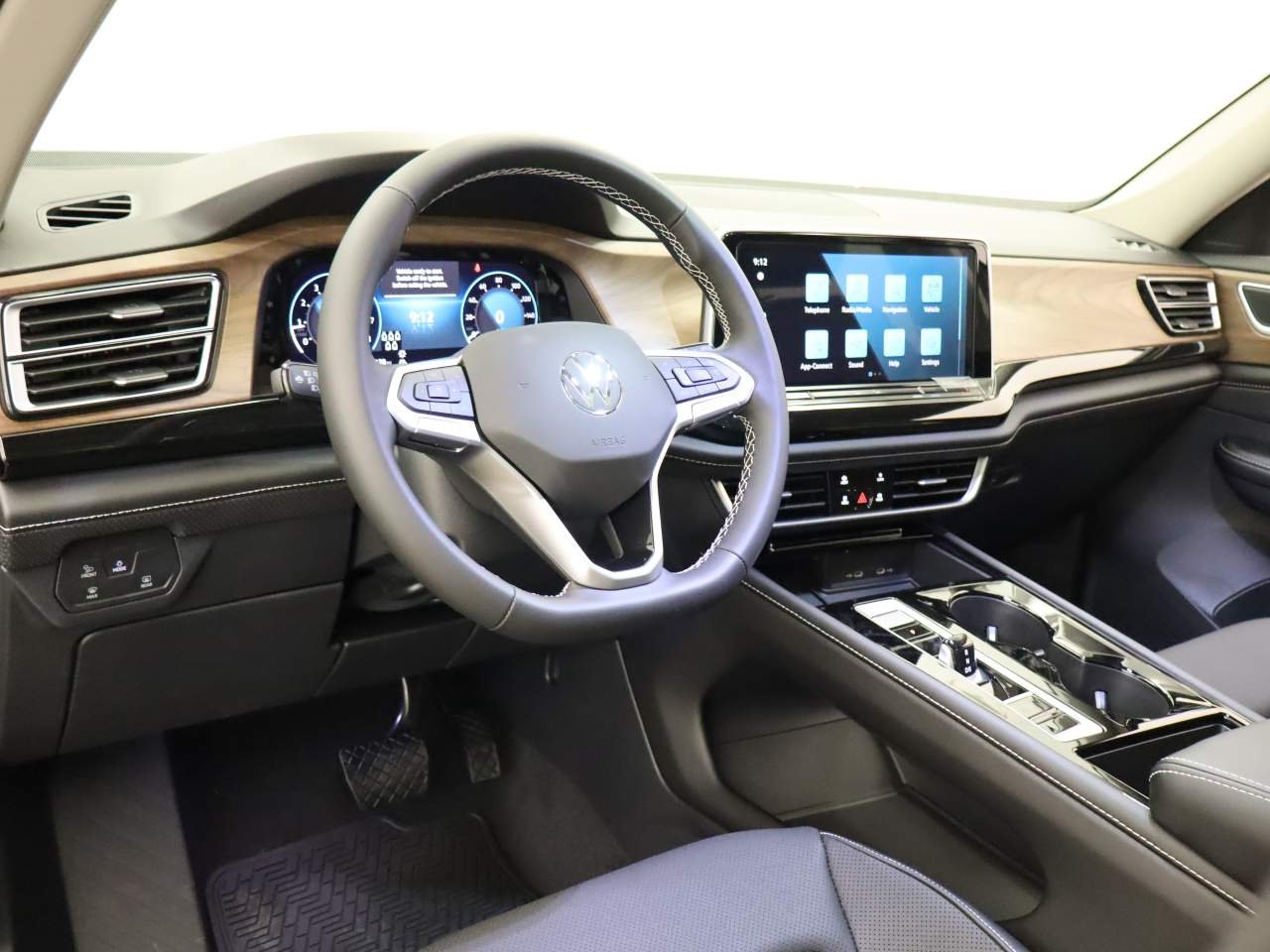 2026 Volkswagen Atlas SE w/Tech - Photo 13