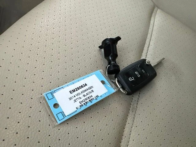 Used 2014  Volkswagen 2.0L TDI image 32