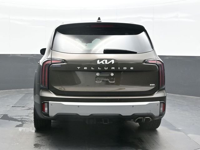 Used 2024 Green Kia SX-Prestige image 2