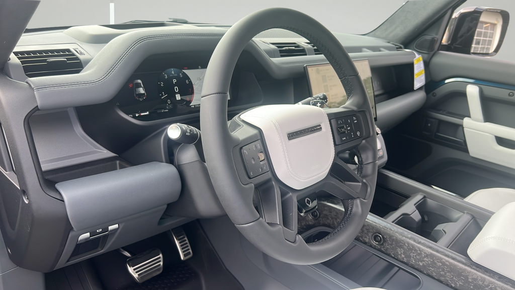 New 2026 Blue Land Rover  OCTA image 4