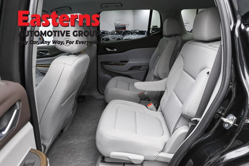 Used 2022 Black GMC SLE image 22