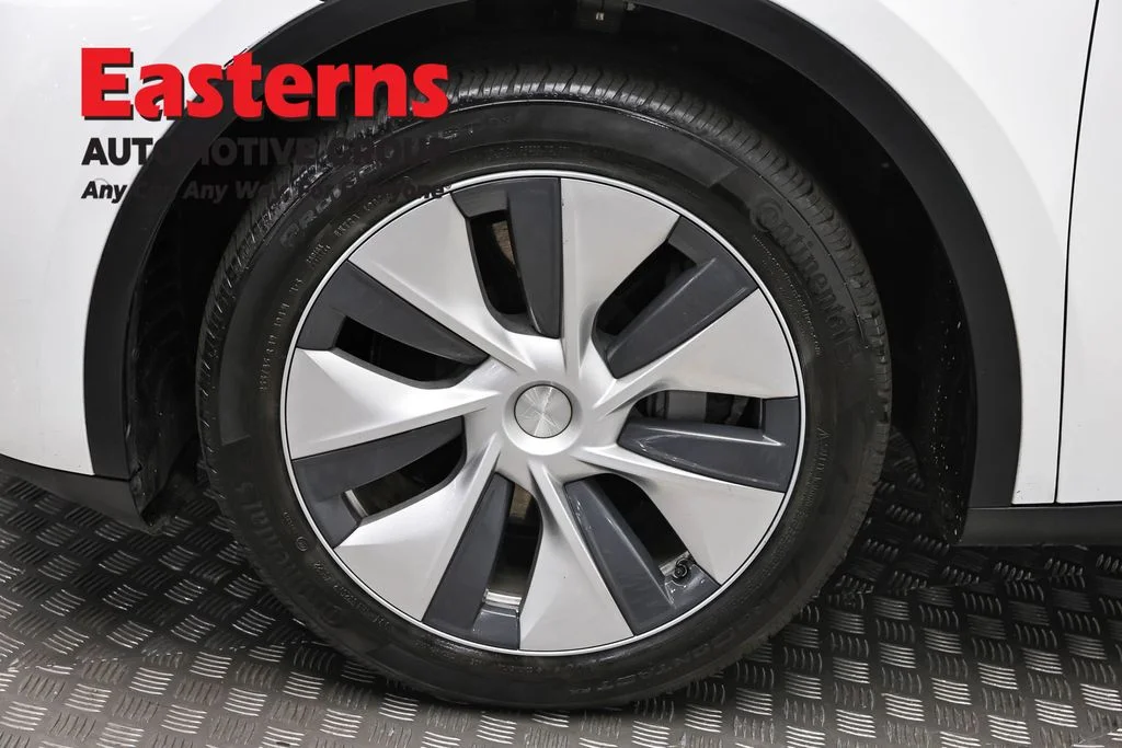 Used 2021 White Tesla Long Range image 26
