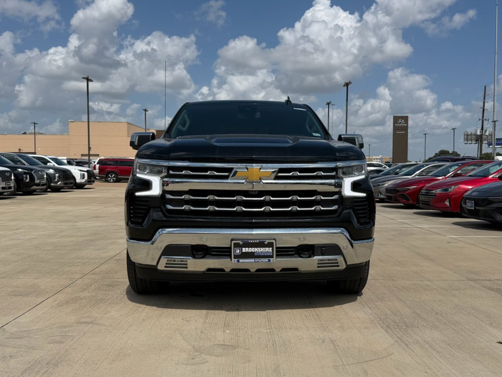 Used 2025 Black Chevrolet LTZ image 10