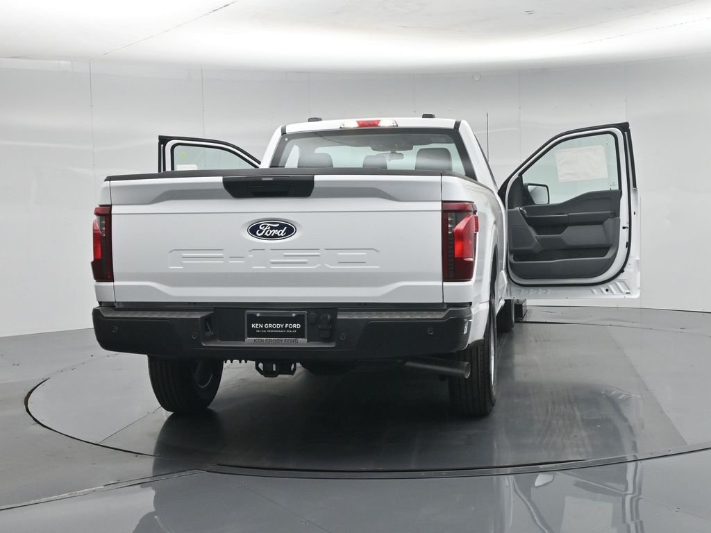 New 2026 Oxford White Ford XL image 25