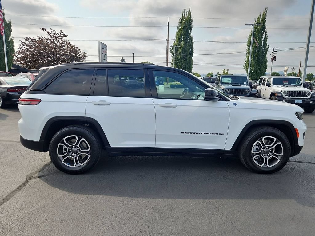 Certified Used 2022 White Jeep Trailhawk 4xe image 7