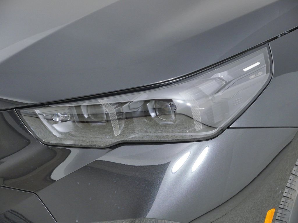 New 2027 Black Sapphire Metallic BMW 530i xDrive image 3