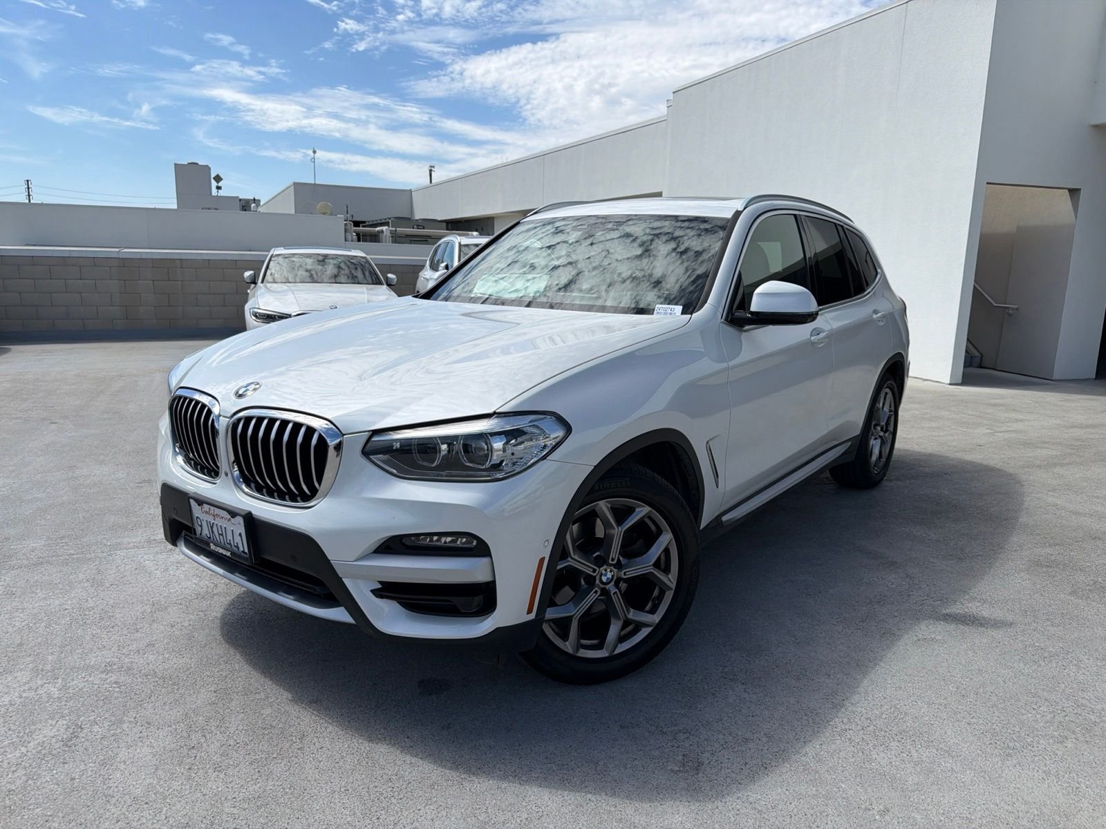 Used 2021 Mineral White Metallic BMW sDrive30i image 3