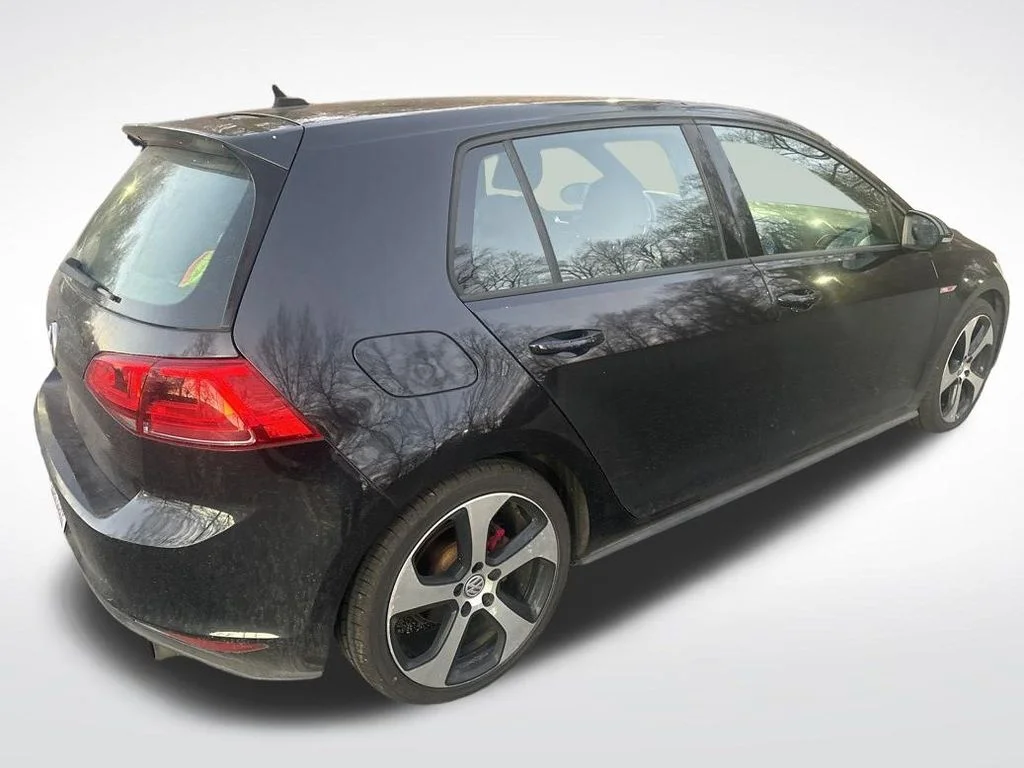 Used 2017 Black Volkswagen S image 10