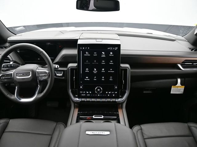 2026 GMC Yukon Denali - Photo 12