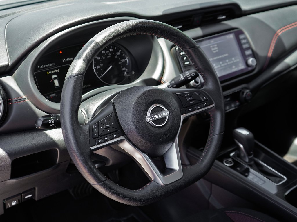 Used 2024 Boulder Gray Pearl Nissan SR image 13