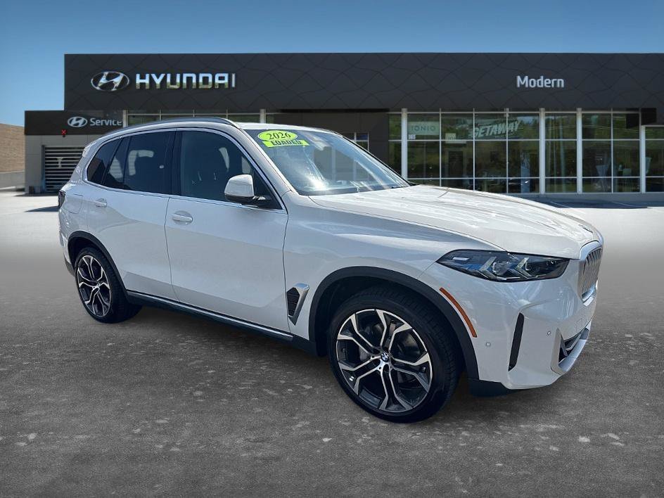 Used 2026 Alpine White BMW xDrive40i image 3