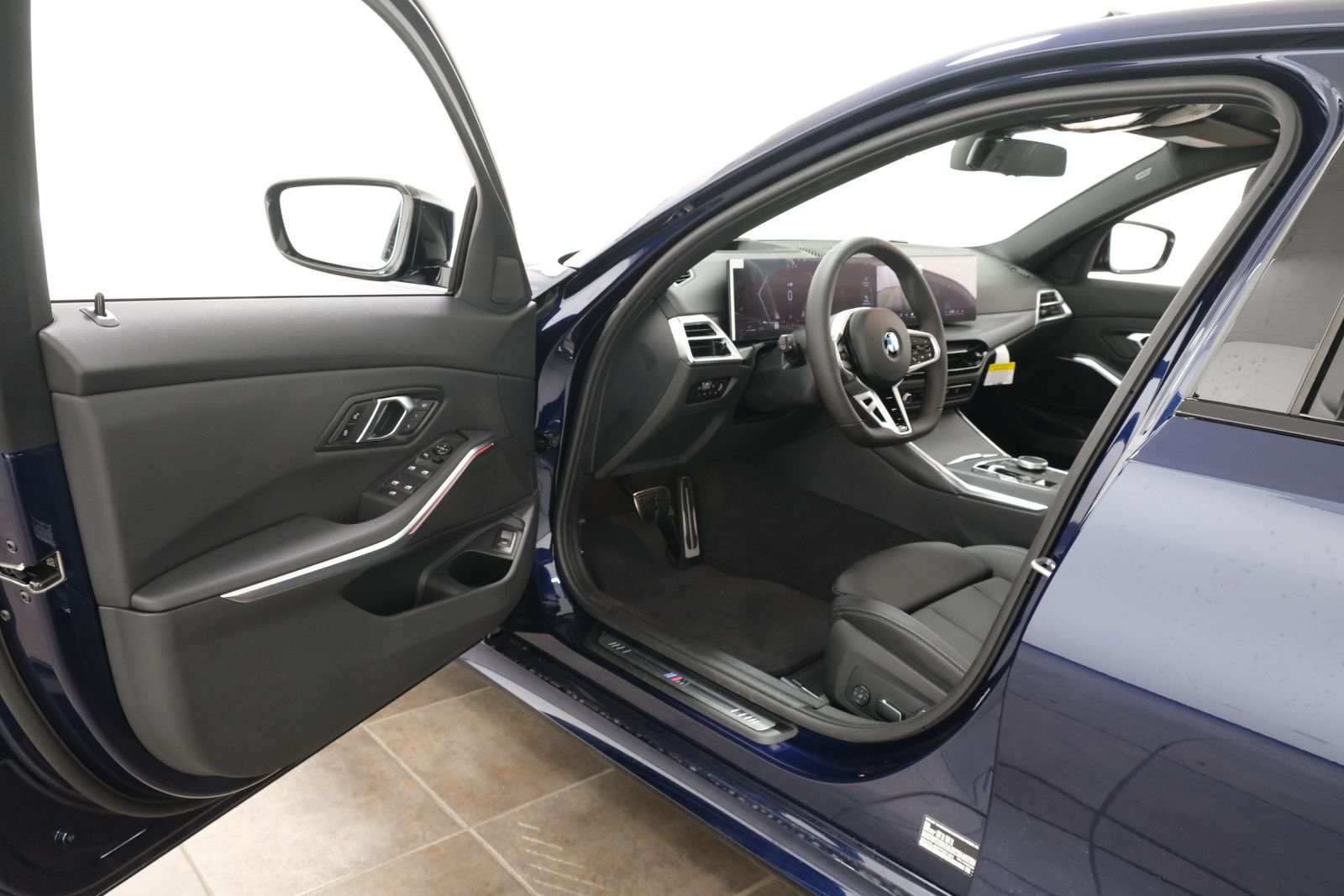 New 2026 Tanzanite Blue II Metallic BMW 330i xDrive image 37