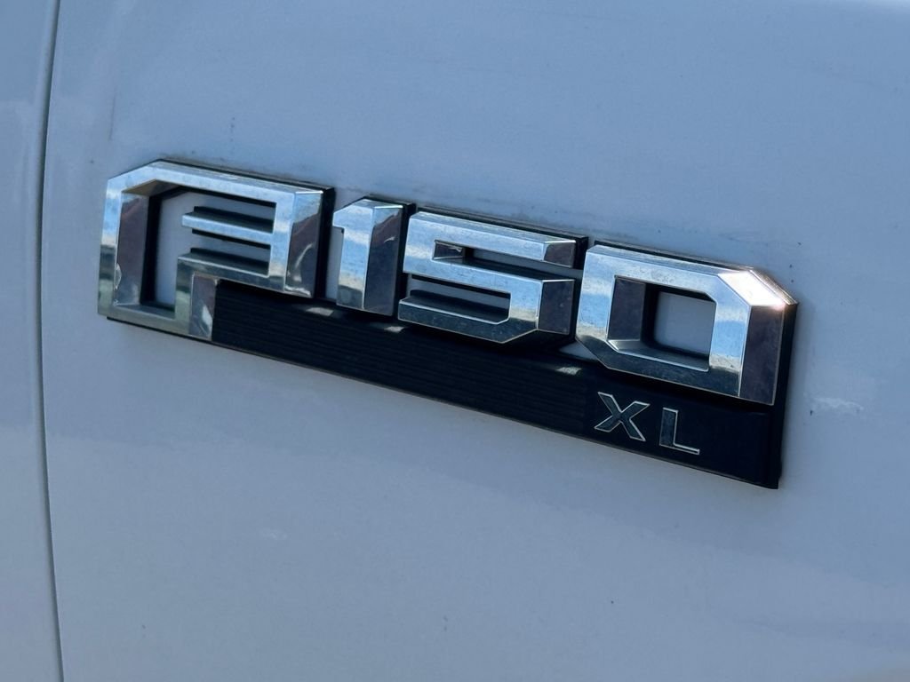 Used 2020 White Ford XL image 16